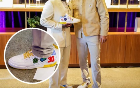 九游体育-库里商业品牌ThirtyInk盘点库里近期在场下穿着的多款式球鞋
