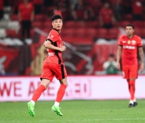 九游体育登录入口-武磊复出也救不回海港首败 穆斯卡特无奈球队防守