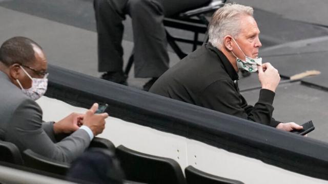 Magic_Celtics_Basketball_19789-601317c9d6fd0-850x478.jpg